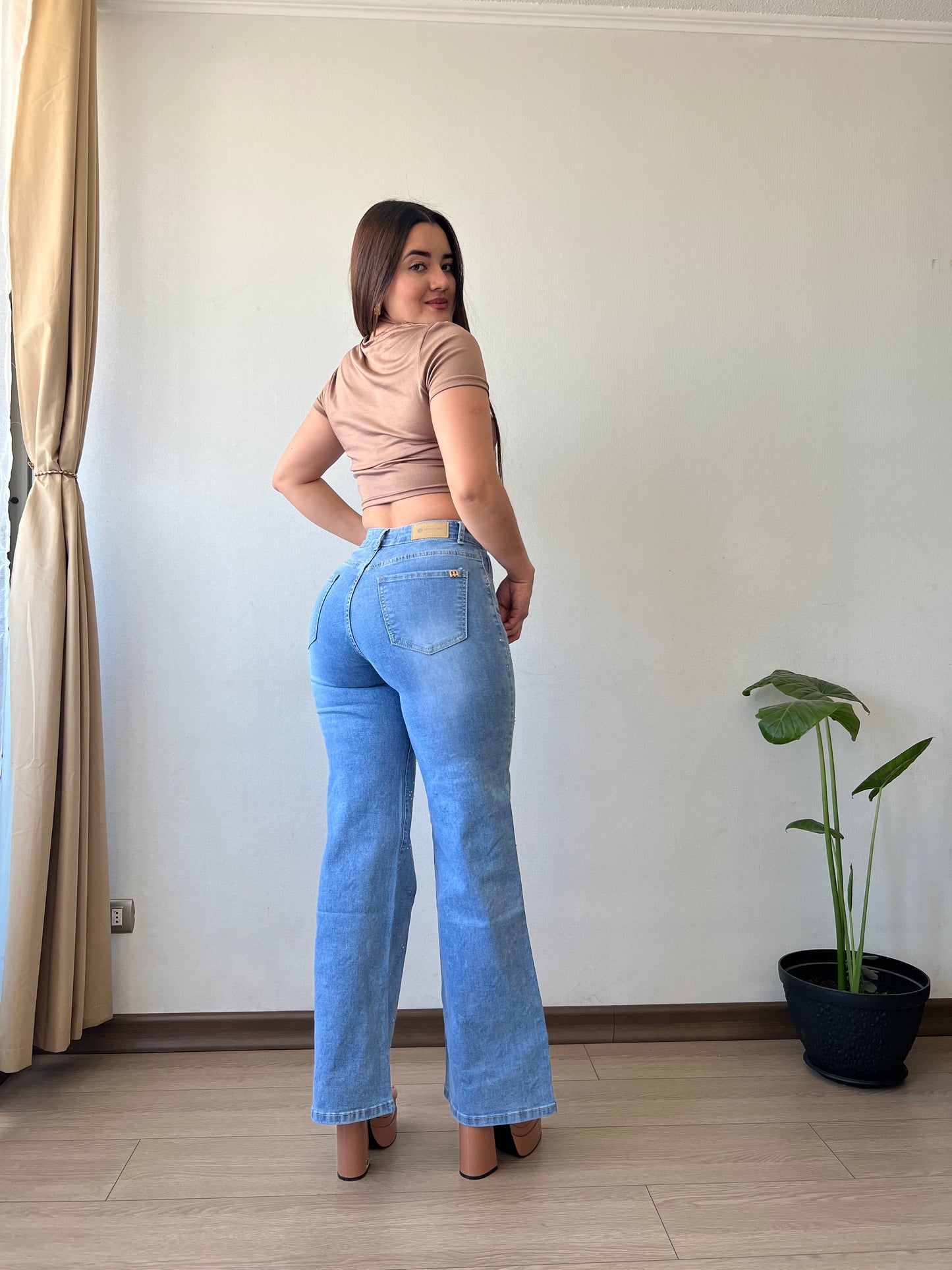 Wide leg shine ✨