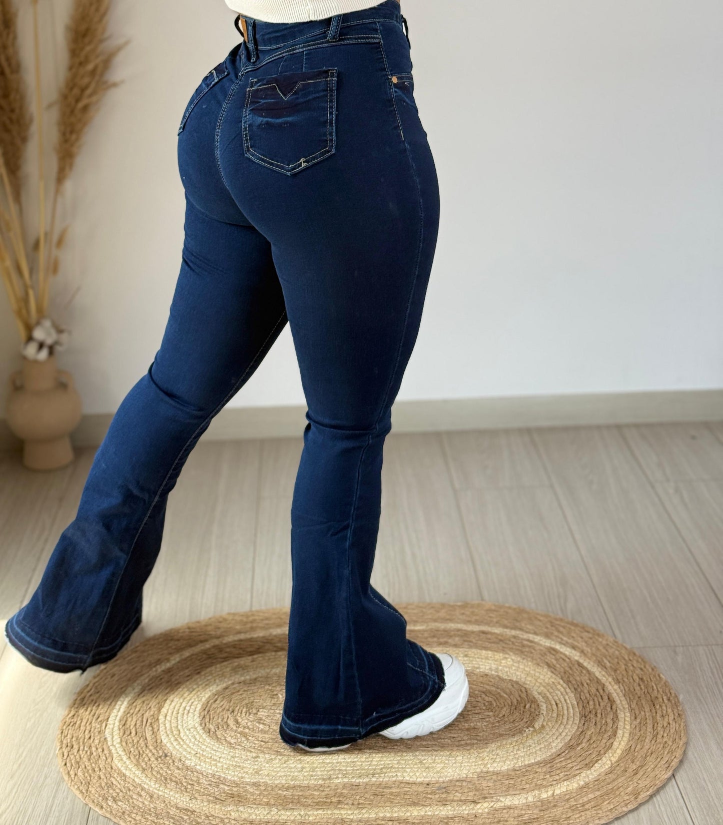 Flare lineal blue