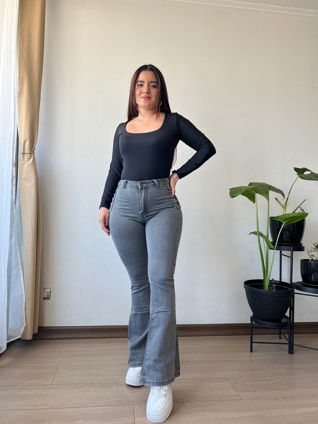 Flare trenzado gris