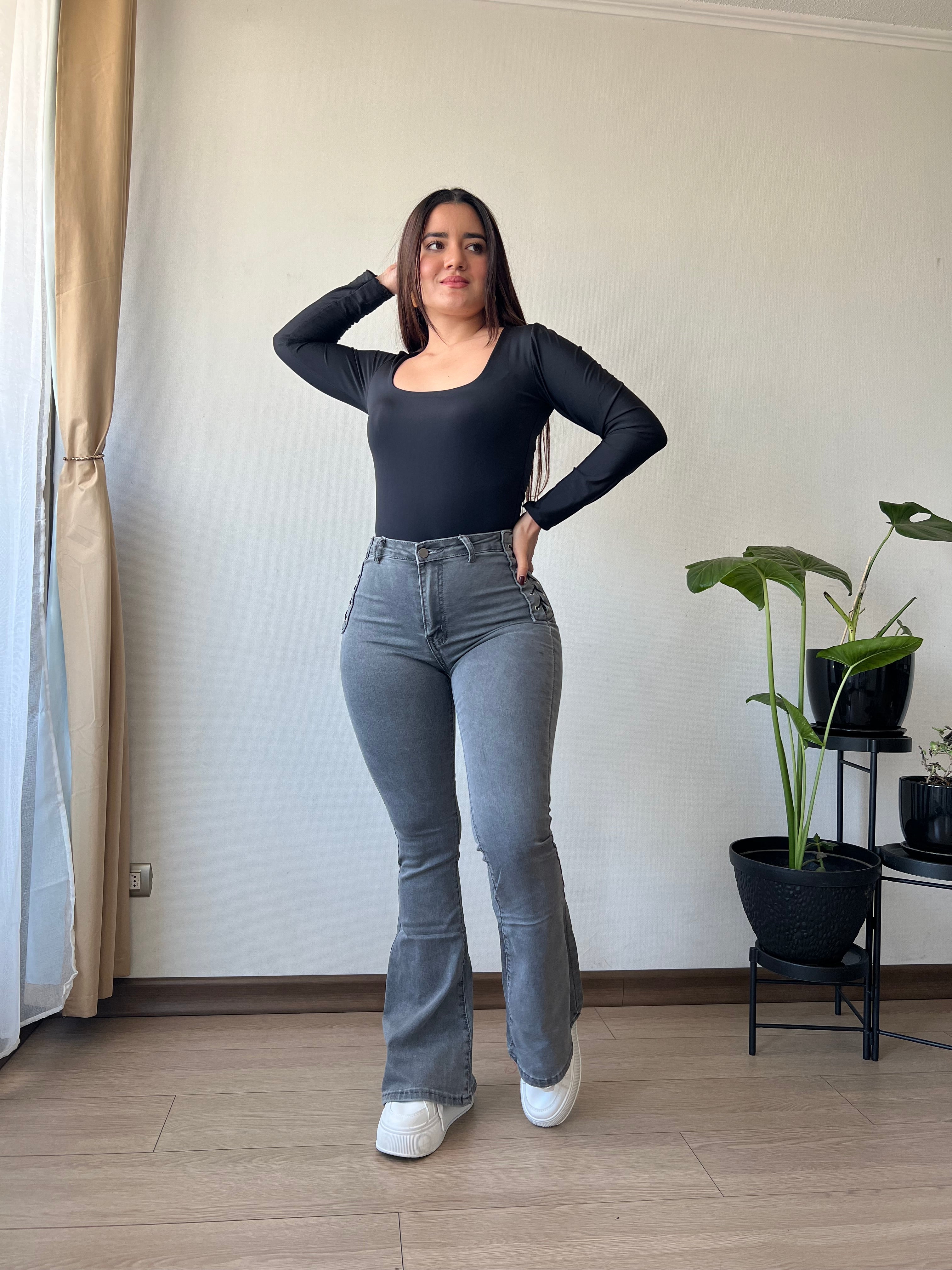 Flare trenzado gris