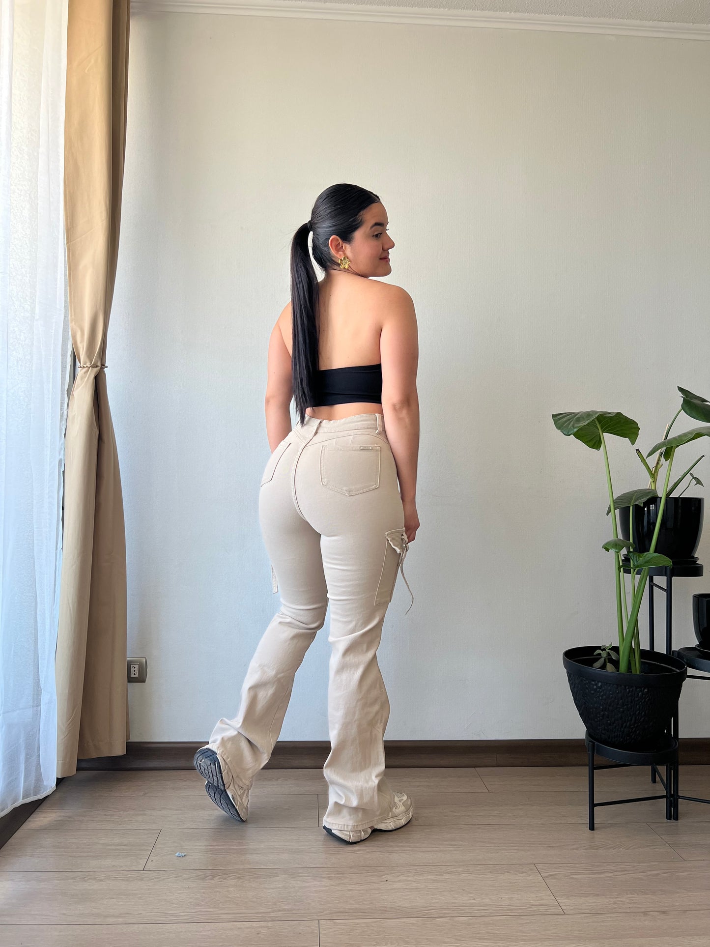 Cargo nude Isabella