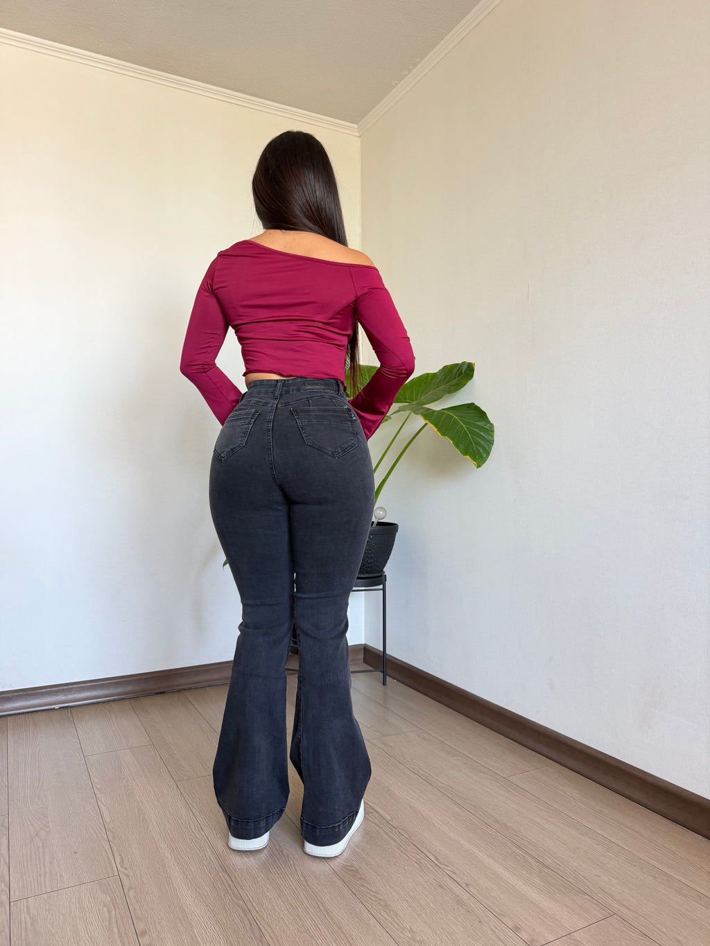Flare laura