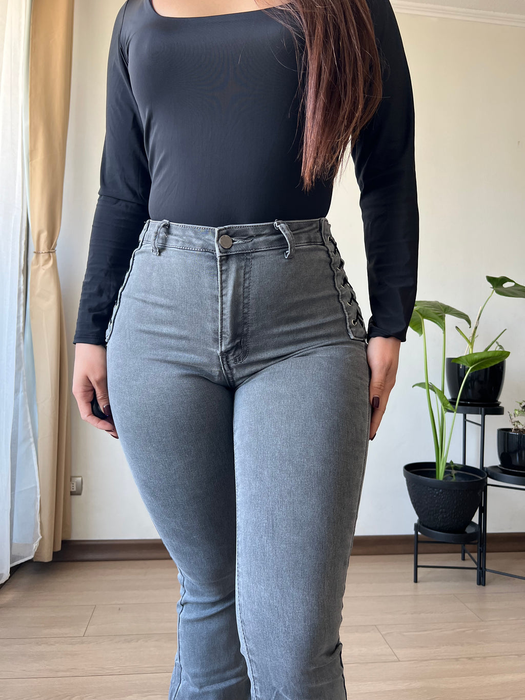 Flare trenzado gris