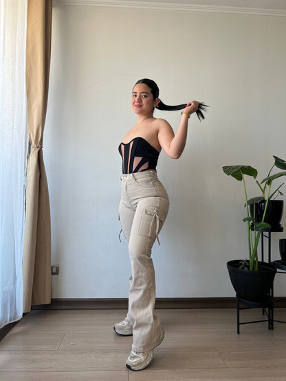 Cargo nude Isabella