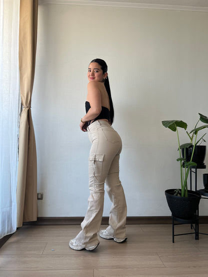 Cargo nude Isabella
