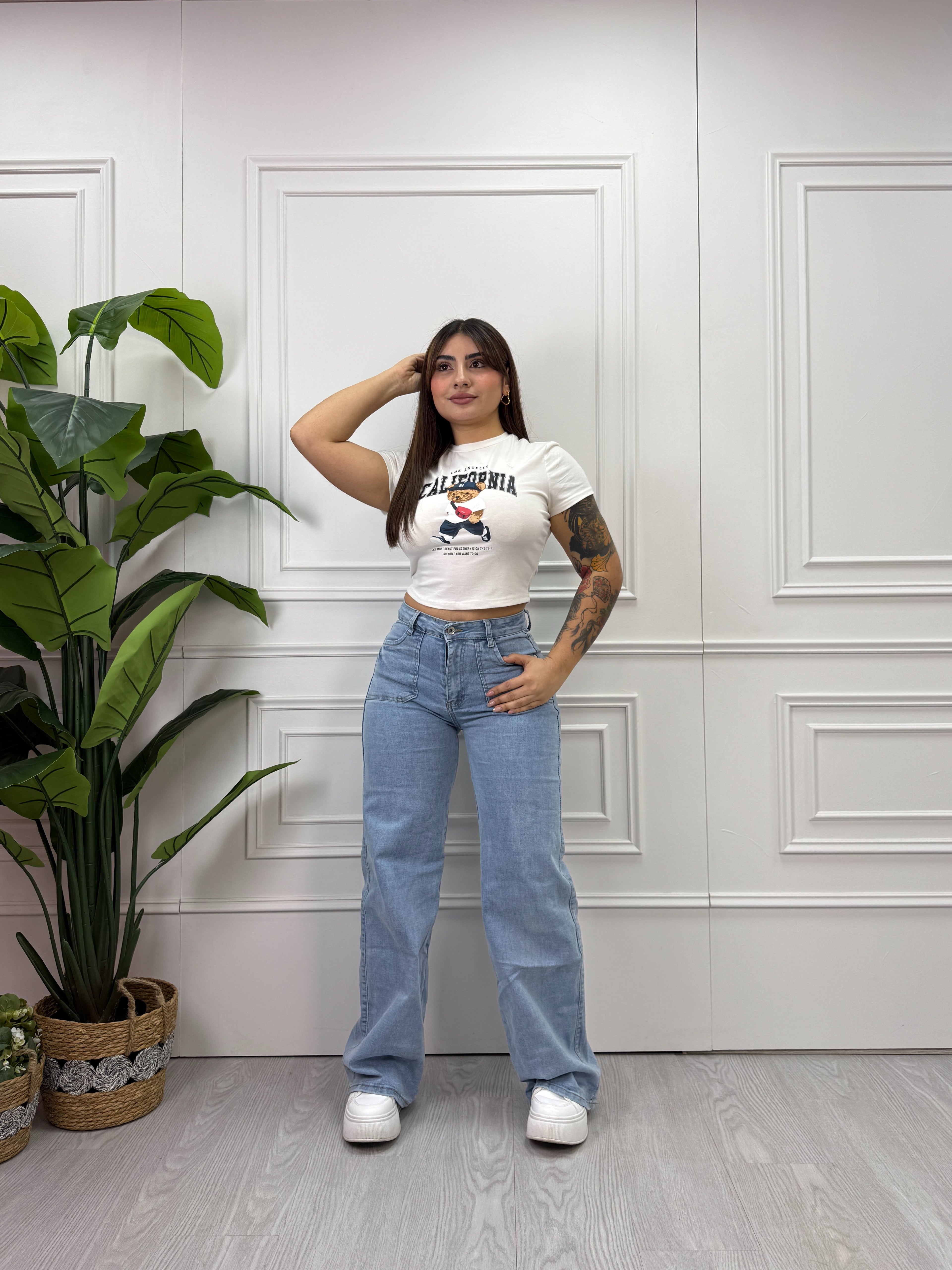 Wide leg mia